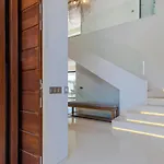 Luxury Golden Mile Villa - 5 Bed & Open Sea View