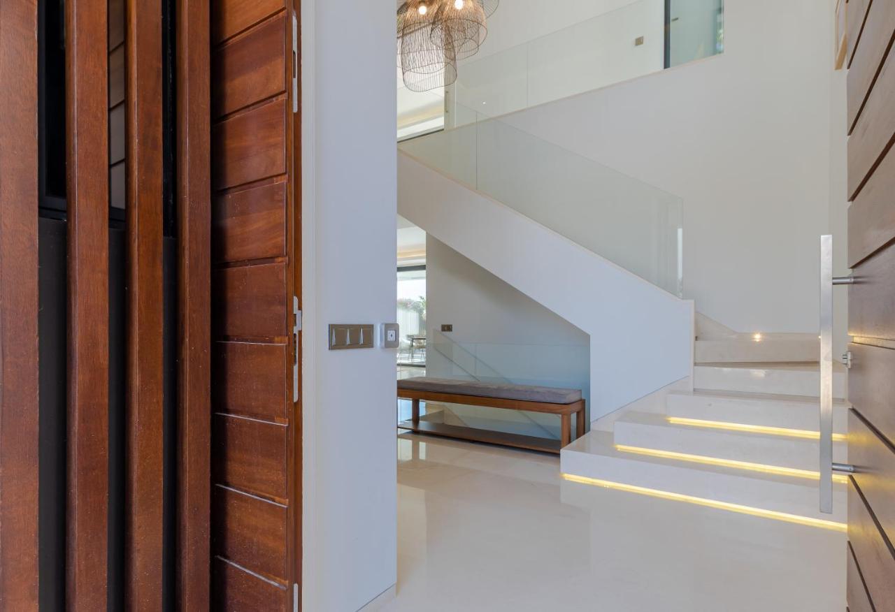Apartment Luxury Golden Mile - 5 Bed & Open Sea View Marbella